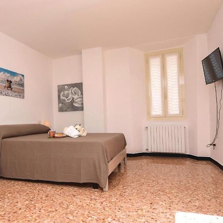Amazing Apartment In Albenga With Wifi Ngoại thất bức ảnh